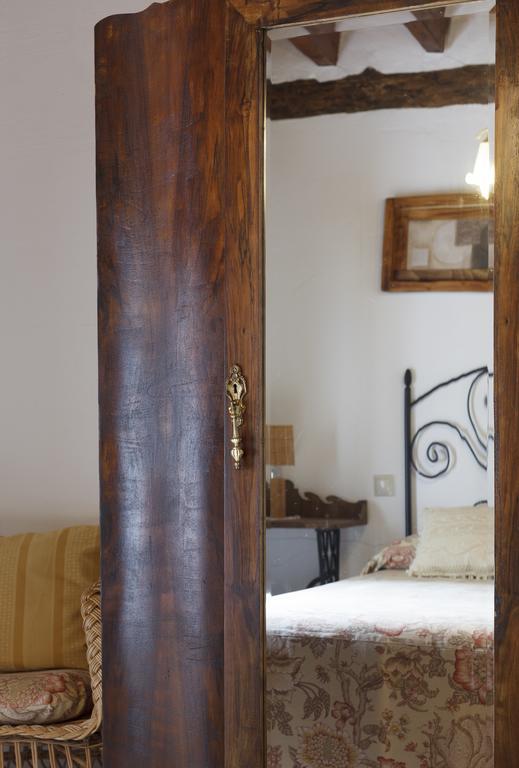 La Casa Del Tio Venancio Pensionat Caracenilla Exteriör bild
