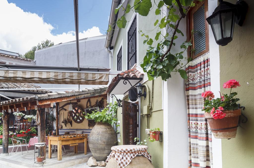 La Casa Del Tio Venancio Pensionat Caracenilla Exteriör bild