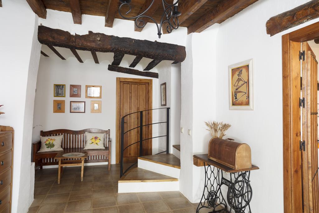 La Casa Del Tio Venancio Pensionat Caracenilla Exteriör bild