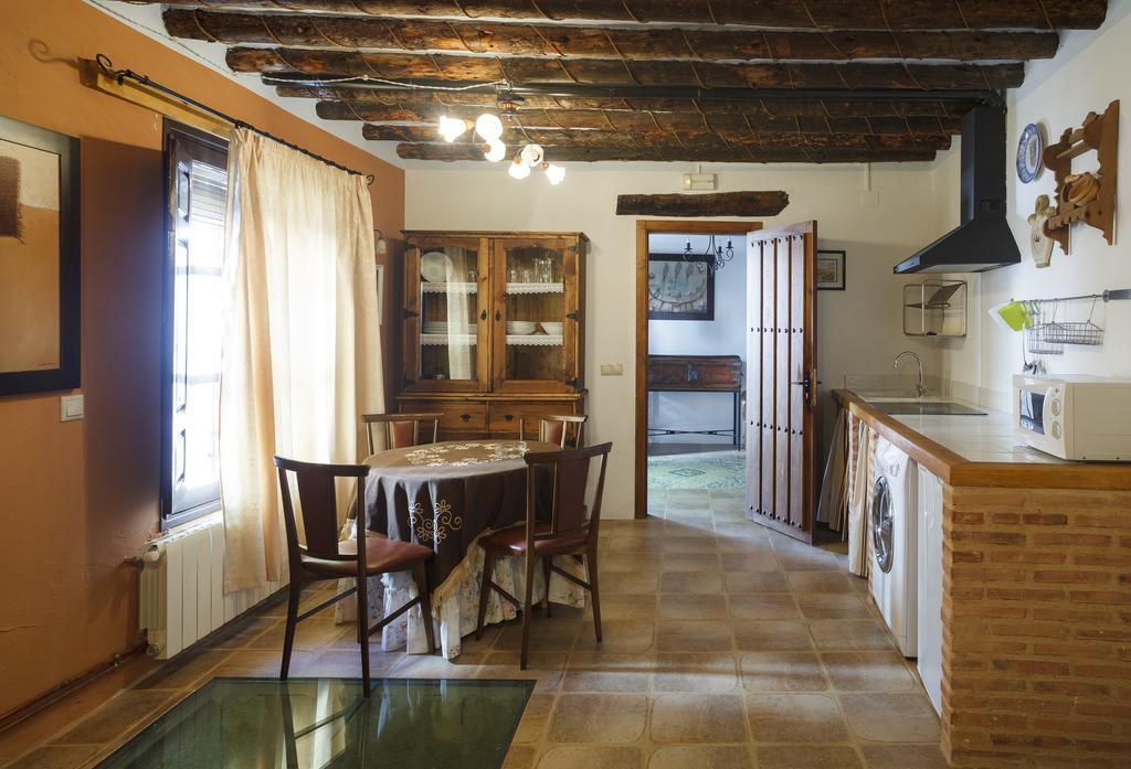La Casa Del Tio Venancio Pensionat Caracenilla Exteriör bild