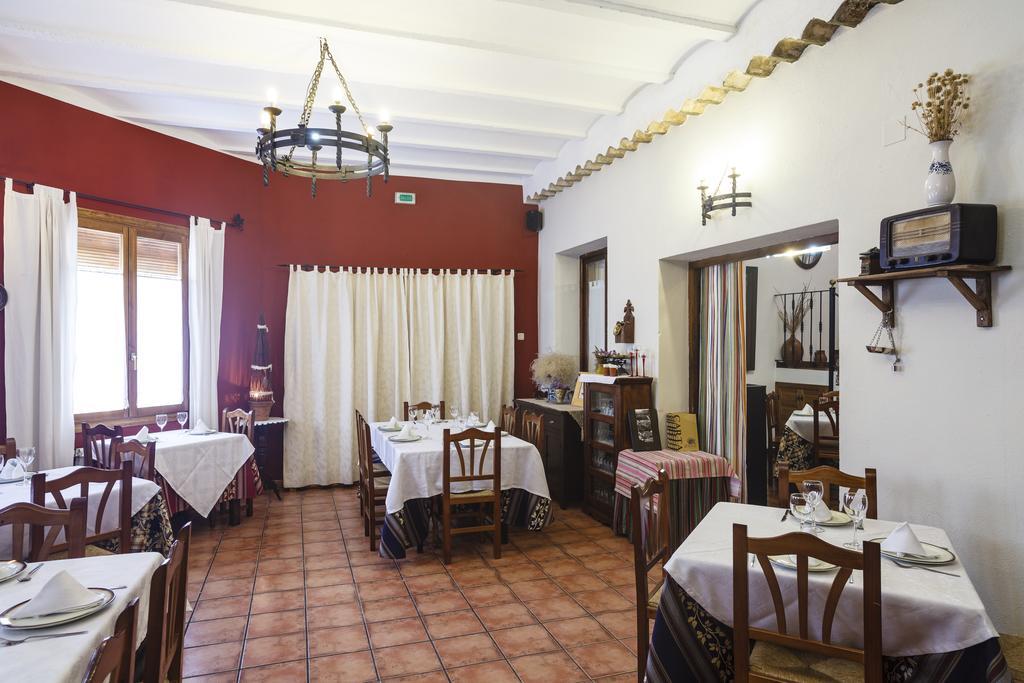 La Casa Del Tio Venancio Pensionat Caracenilla Exteriör bild