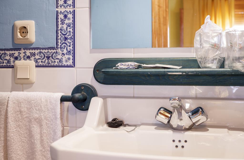 La Casa Del Tio Venancio Pensionat Caracenilla Exteriör bild