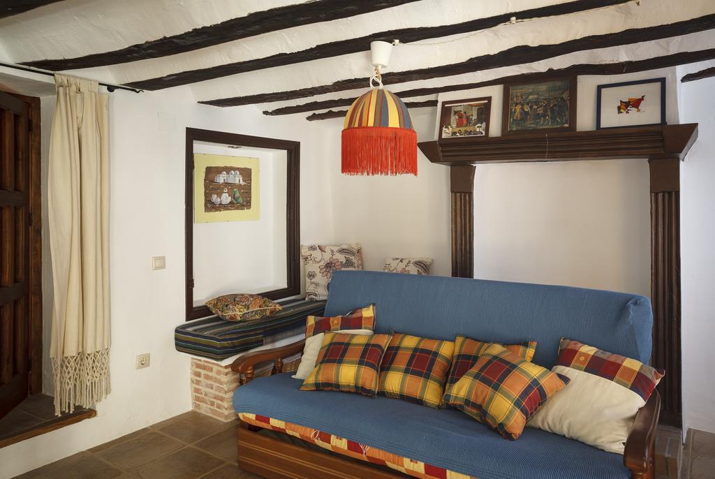 La Casa Del Tio Venancio Pensionat Caracenilla Exteriör bild