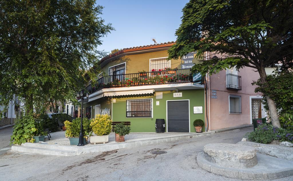 La Casa Del Tio Venancio Pensionat Caracenilla Exteriör bild